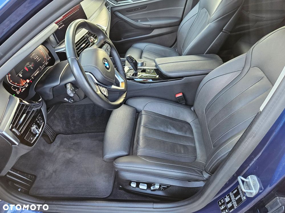 BMW Seria 5 520d Luxury Line - 15