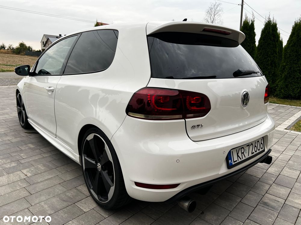 Volkswagen Golf 2.0 GTI DSG Edition 35 - 18