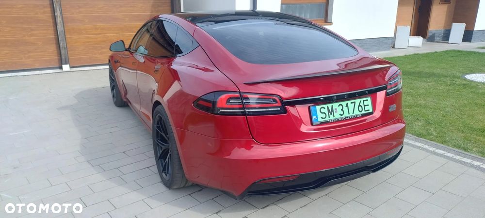 Tesla Model S - 5