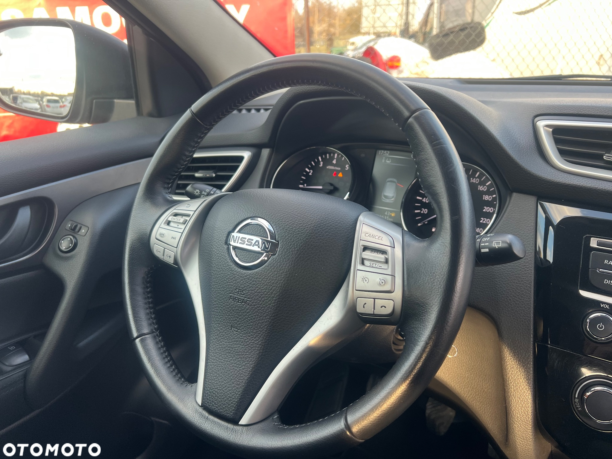 Nissan Qashqai 1.2 DIG-T Tekna - 26