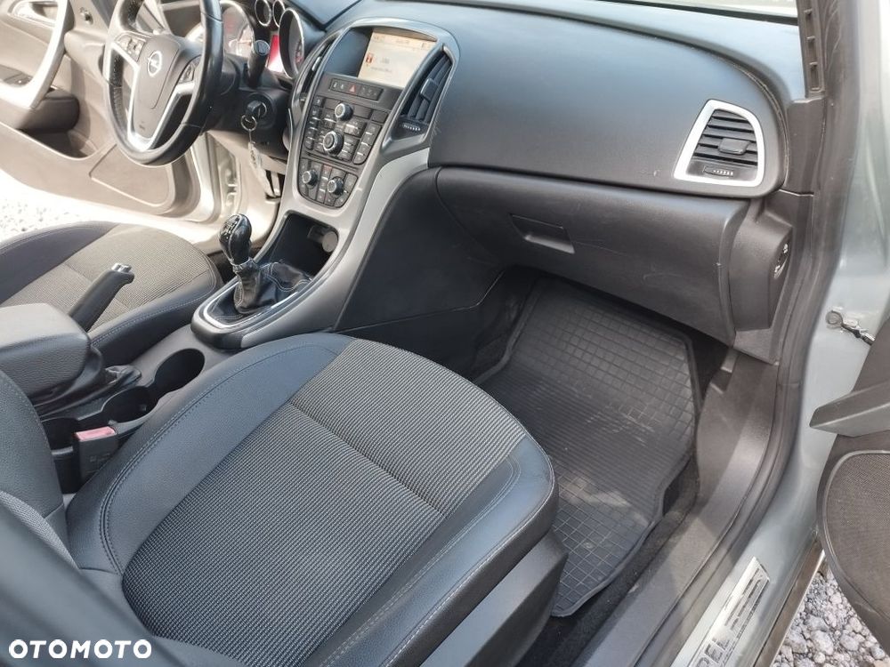 Opel Astra - 11