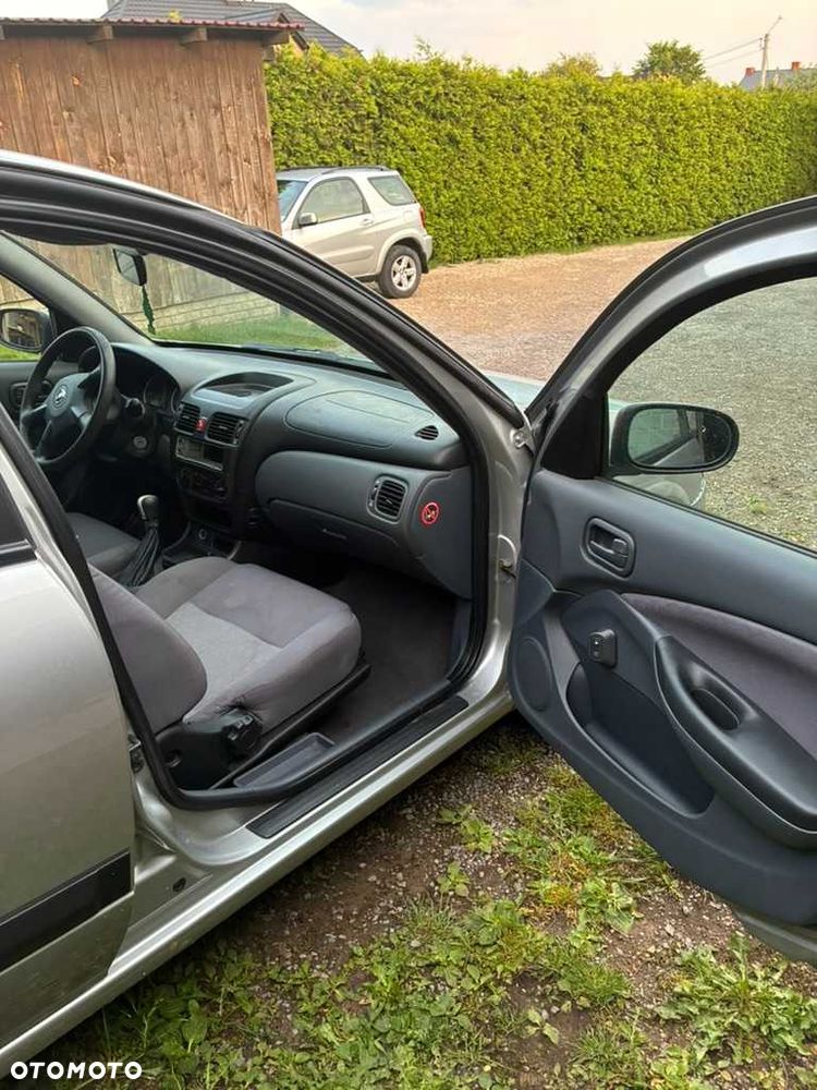 Nissan Almera - 3