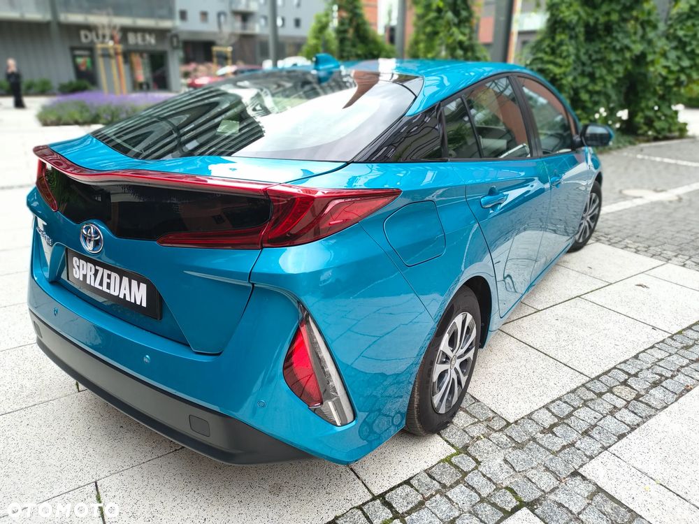 Toyota Prius Hybrid - 7
