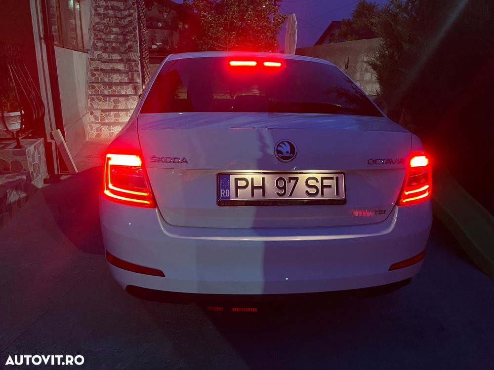 Skoda Octavia 1.4 TSI ELEGANCE - 7