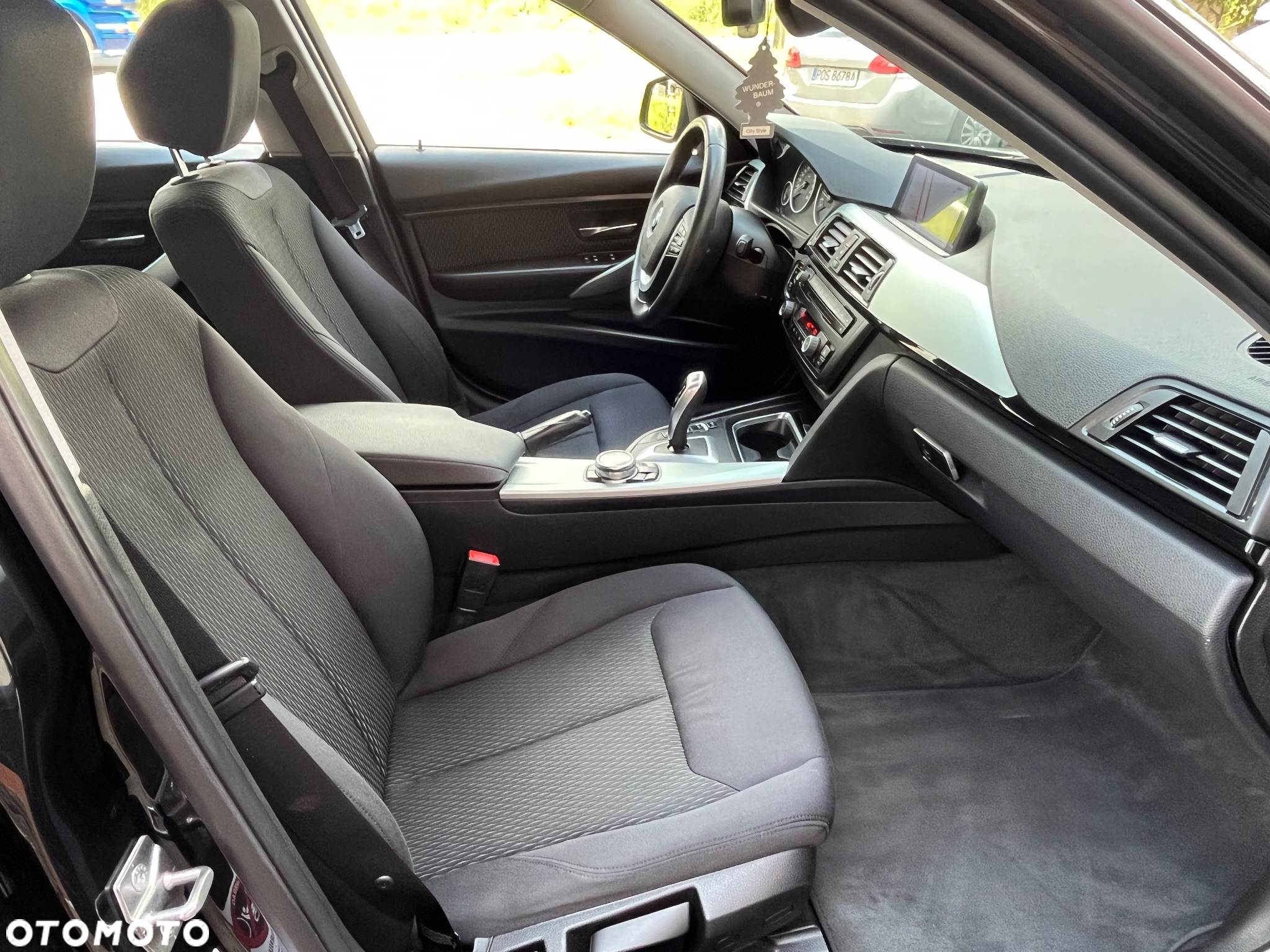 BMW Seria 3 316i Touring Modern Line - 24