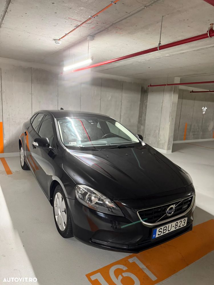 Volvo V40 D2 Geartronic Momentum - 1