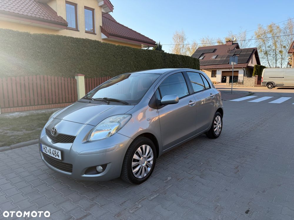 Toyota Yaris 1.33 Luna Start - 1
