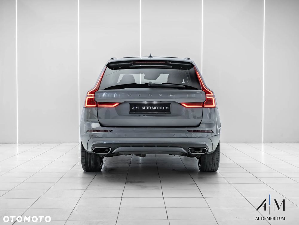 Volvo XC 60 B4 D AWD Ultimate Dark - 10