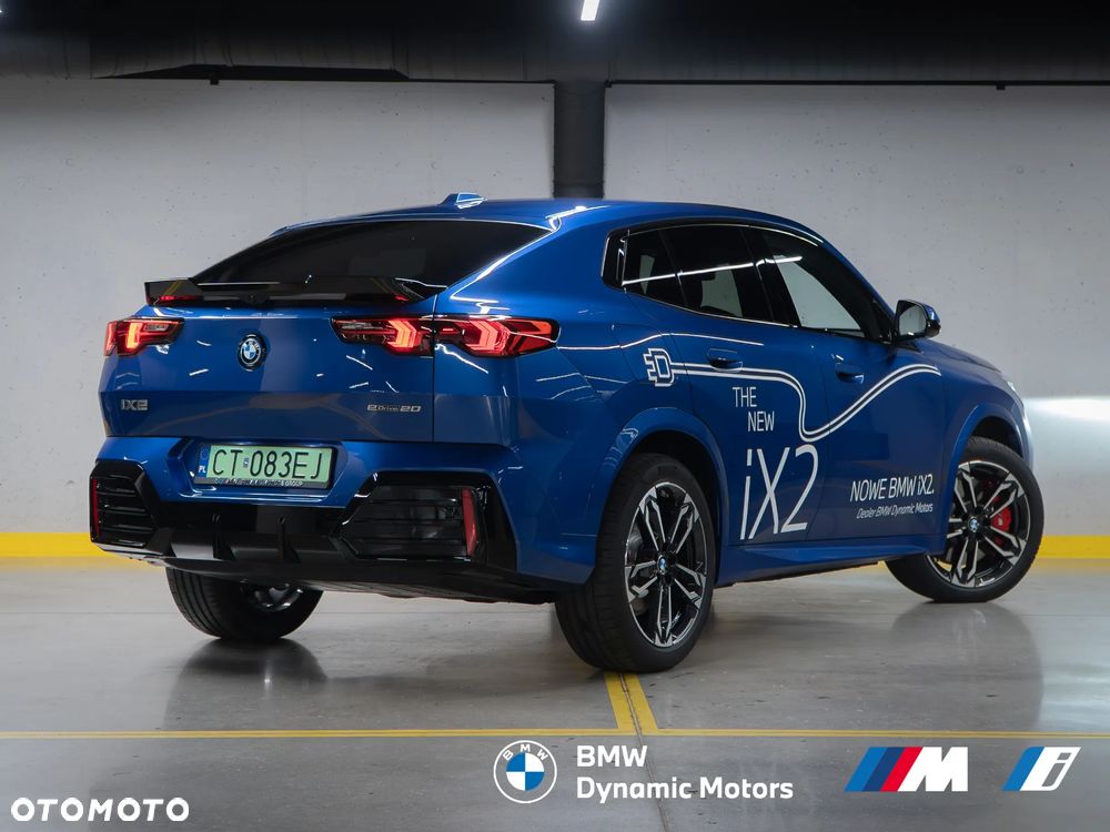 BMW iX2 eDrive20 - 4