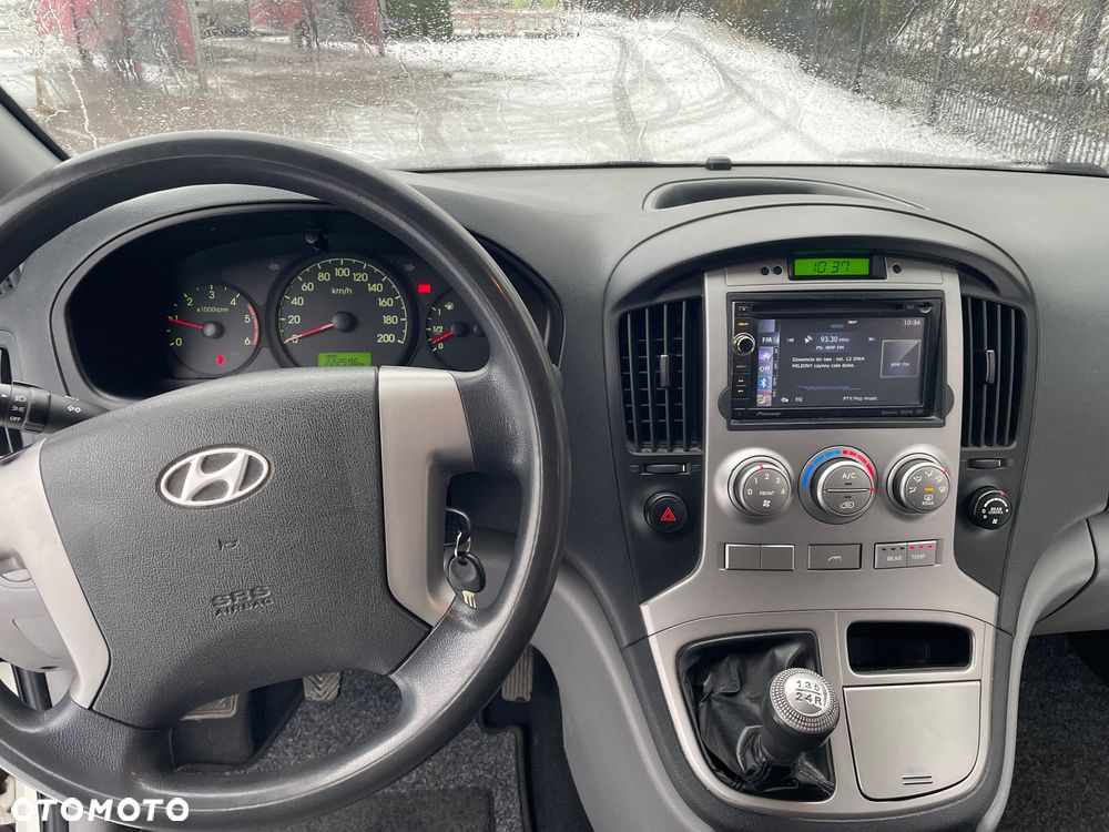 Hyundai H-1 Starex - 15