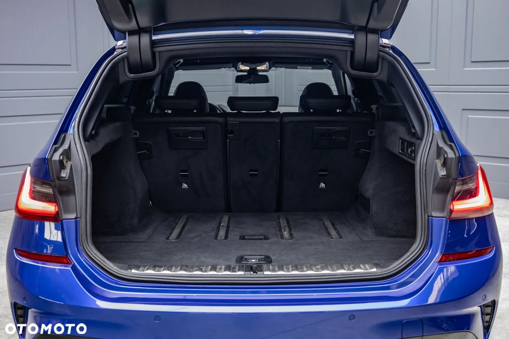 BMW Seria 3 320d xDrive M Sport sport - 30