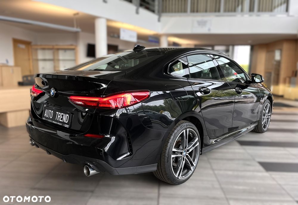 BMW Seria 2 220d M Sport - 4