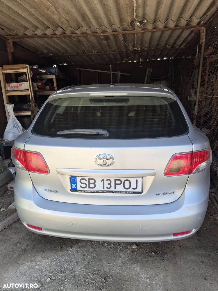 Toyota Avensis 2.0 D-4D Executive - 2