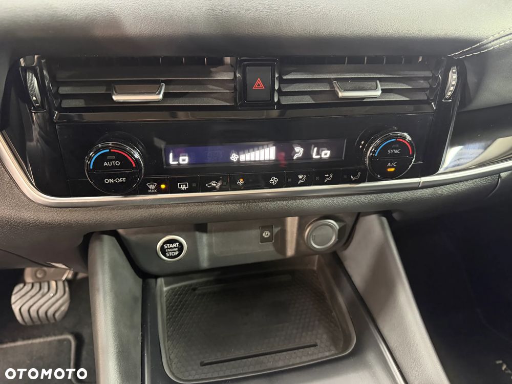 Nissan Qashqai 1.3 DIG-T MHEV Acenta Xtronic - 16