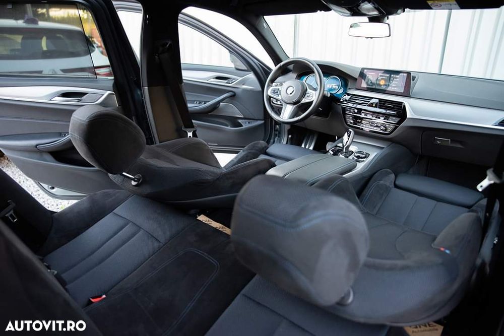 BMW Seria 5 530d xDrive AT - 18