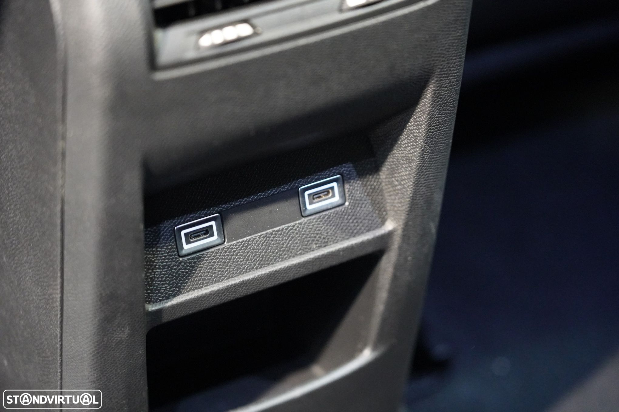Peugeot 408 1.2 PureTech Allure EAT8 - 27