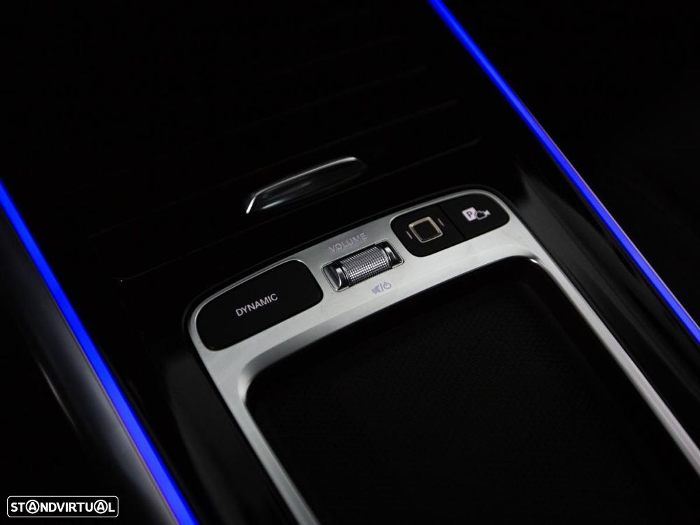 Mercedes-Benz GLA 180 7G-DCT Progressive Advanced - 30