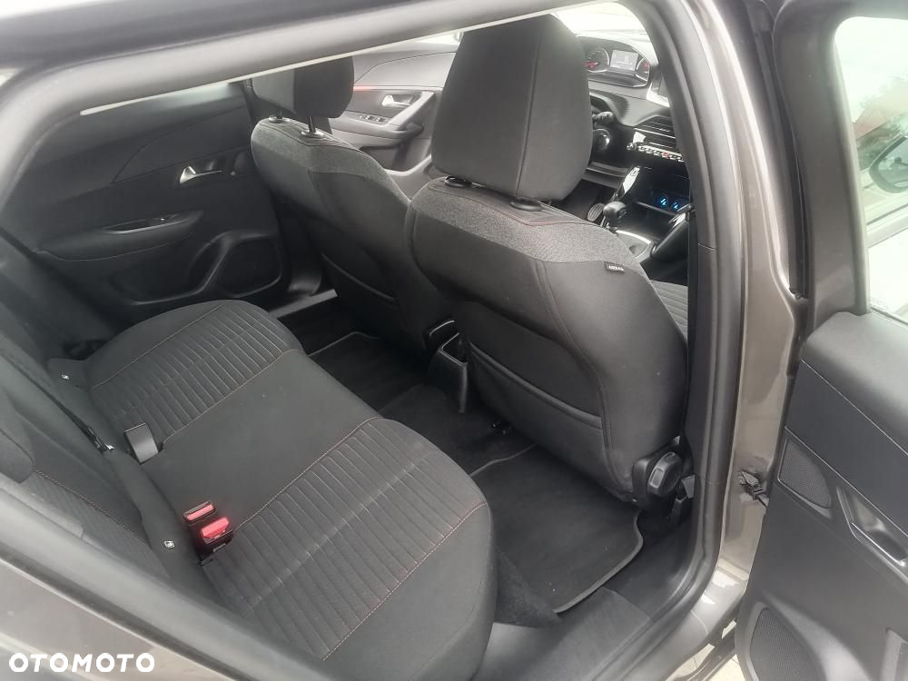 Peugeot 2008 - 14
