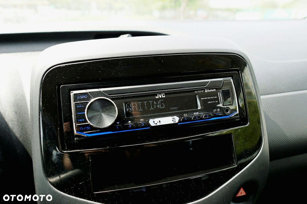 Toyota Aygo x - 19