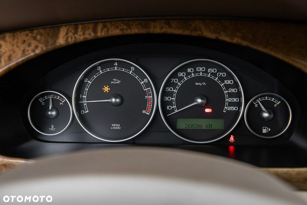 Jaguar X-Type 3.0 V6 4x4 Executive - 25