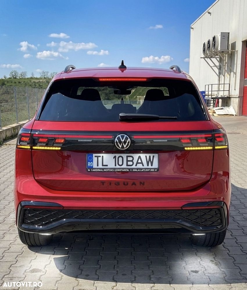 Volkswagen Tiguan - 2