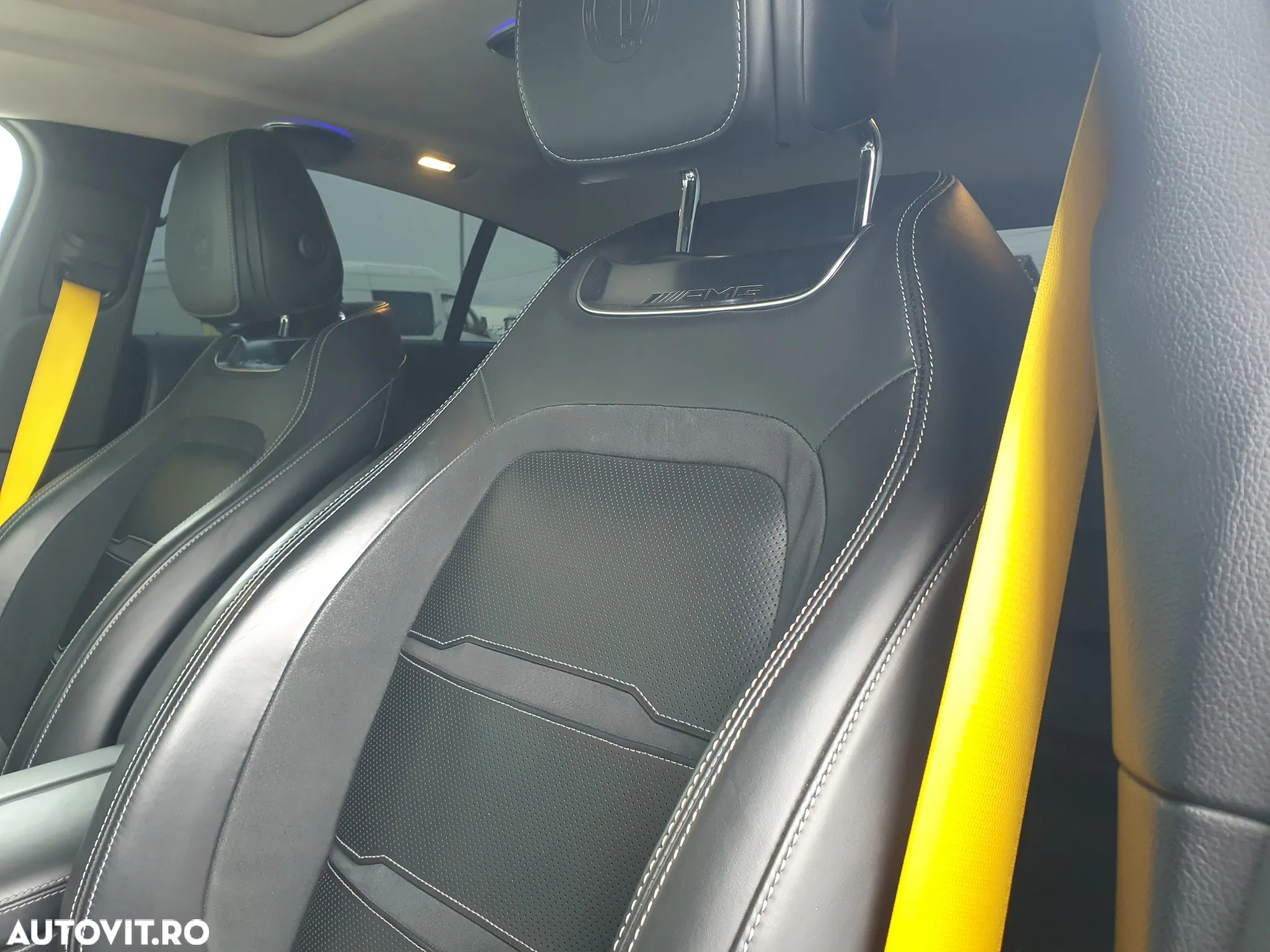 Mercedes-Benz AMG GT-S 63 4MATIC+ - 19