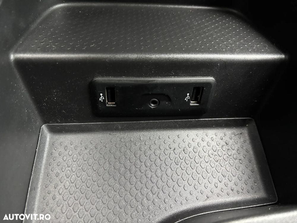 Renault Scenic TCe 115 GPF LIMITED - 23