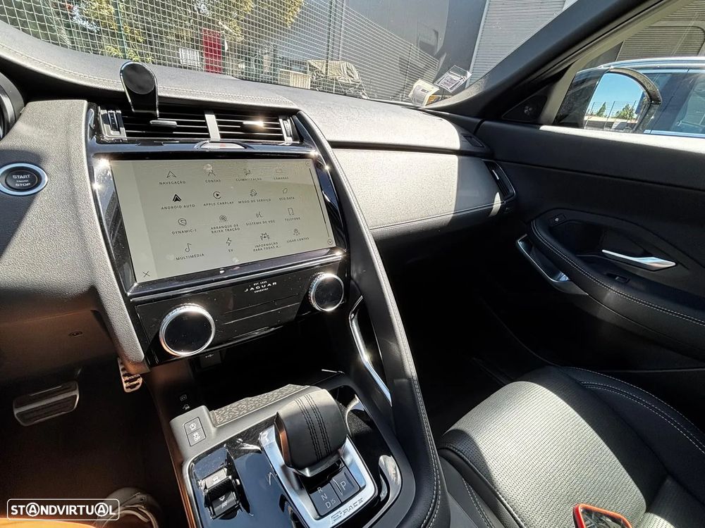 Jaguar E-Pace 1.5 P300e R-Dynamic S AWD Aut. - 16