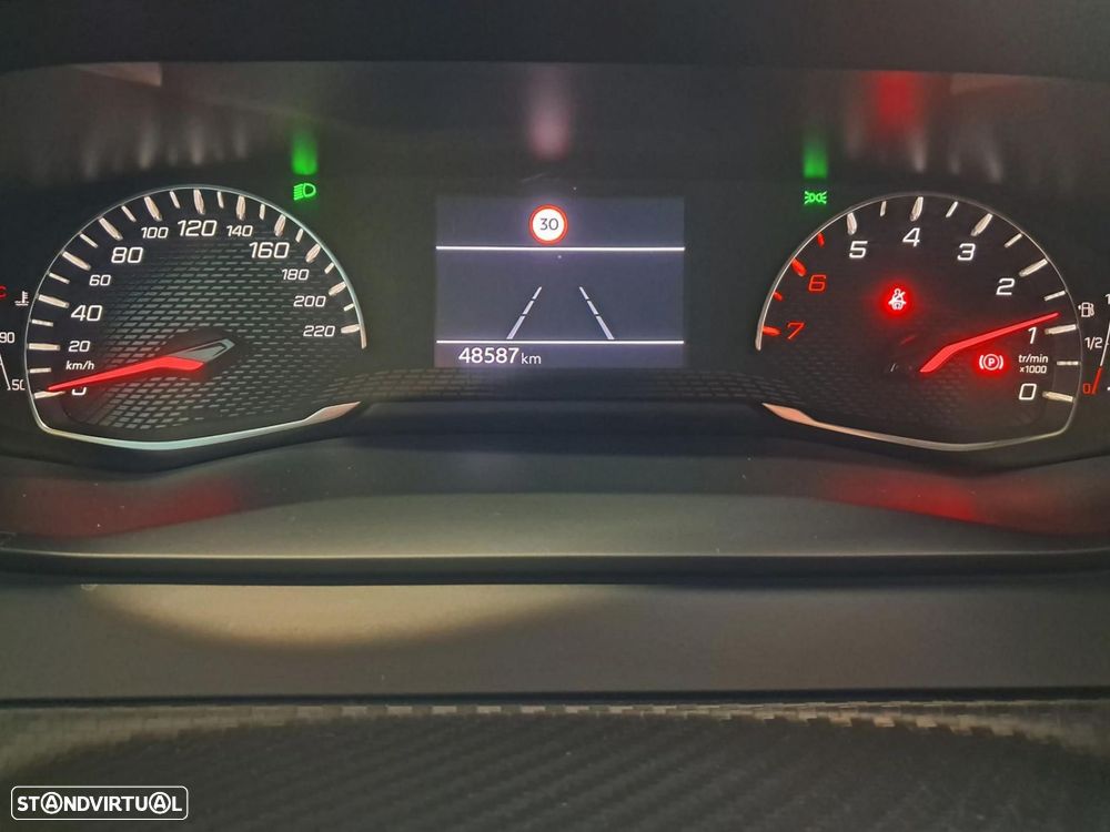 Peugeot 208 1.2 PureTech Active - 18