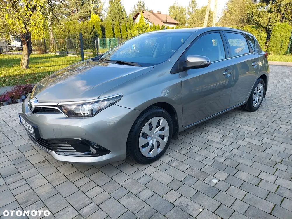 Toyota Auris 1.6 Premium - 6