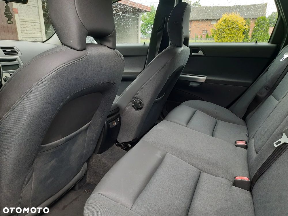 Volvo V50 2.4i Edition - 17