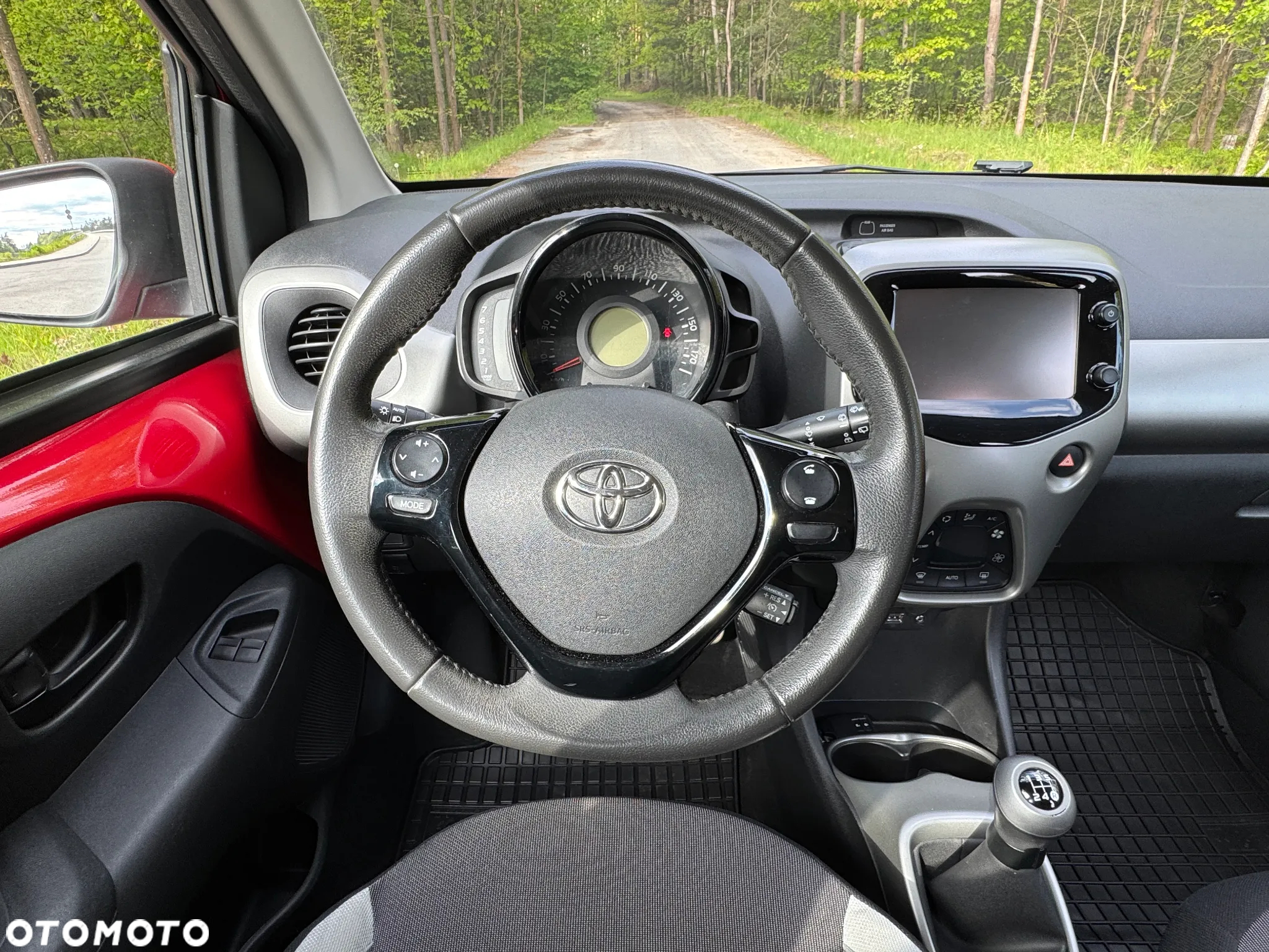 Toyota Aygo x-play Edition S+ - 12
