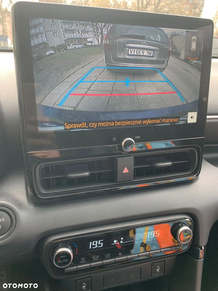 Toyota Yaris Hybrid 1.5 Executive - 8