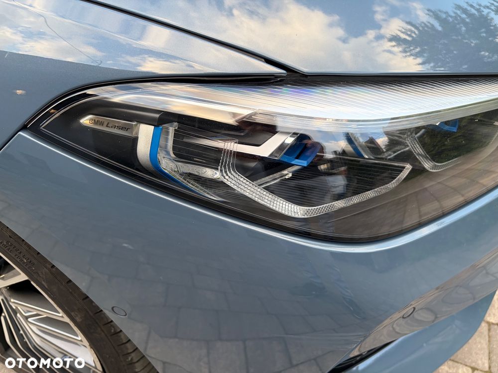 BMW Seria 8 - 13