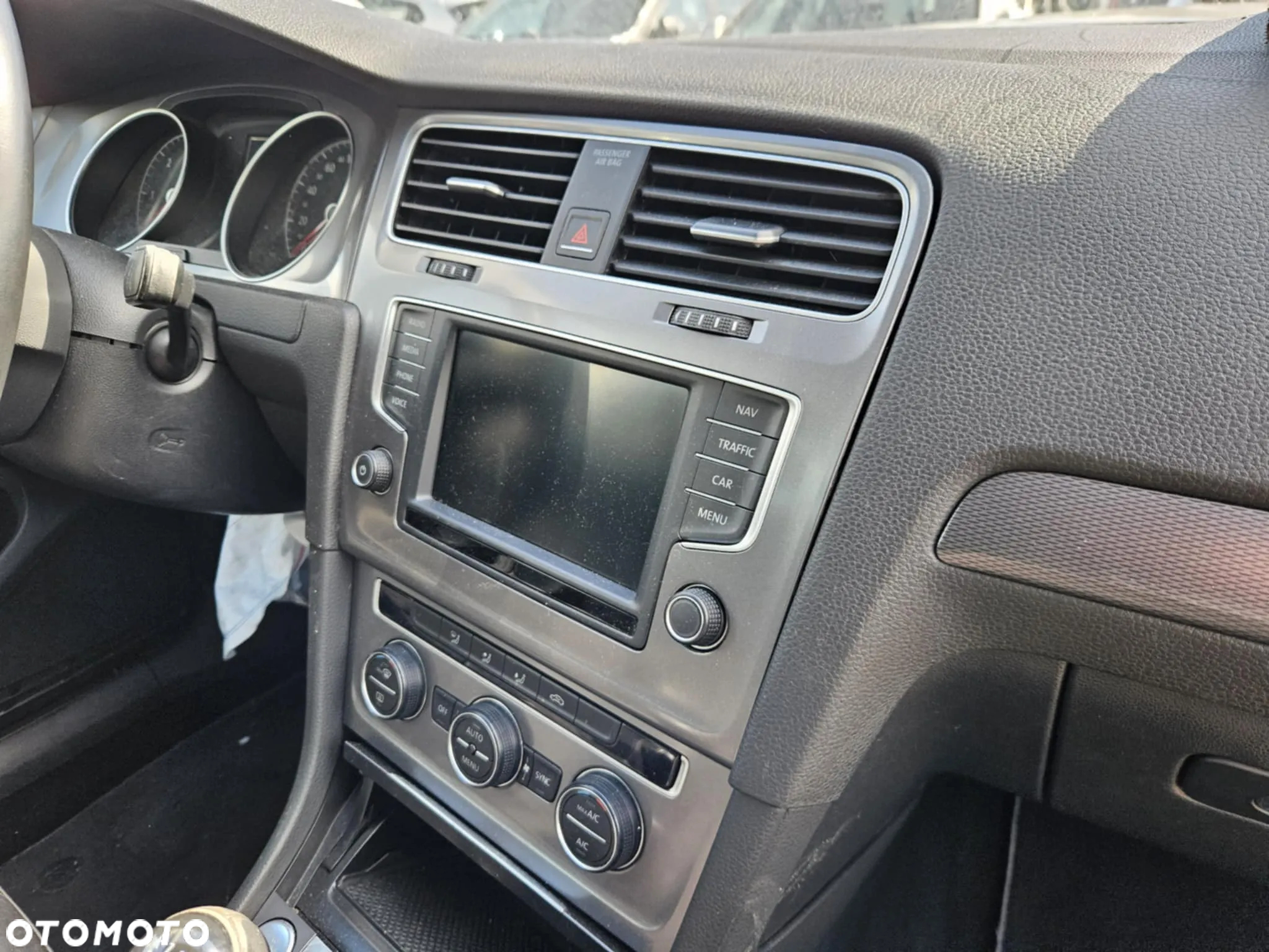 Volkswagen Golf 2.0 BlueTDI Cup - 12