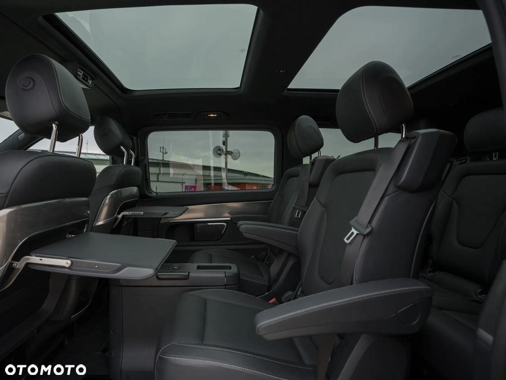 Mercedes-Benz Klasa V 300 d 4-Matic Exclusive 9G-Tronic (d³ugi) - 23