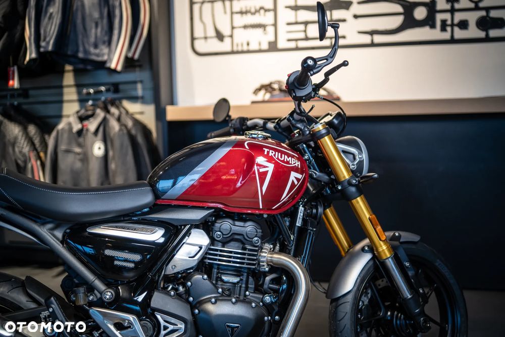 Triumph Inny - 3