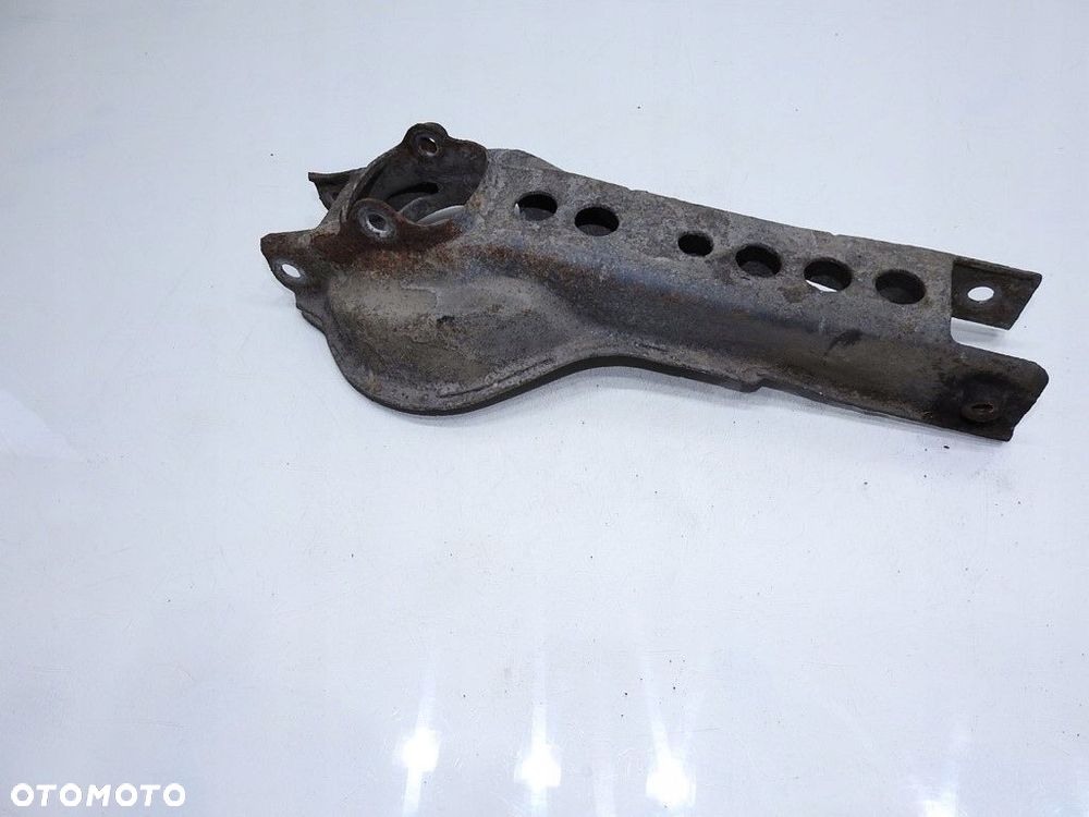 WAHACZ LEWY TYŁ VOLVO S60 - 7