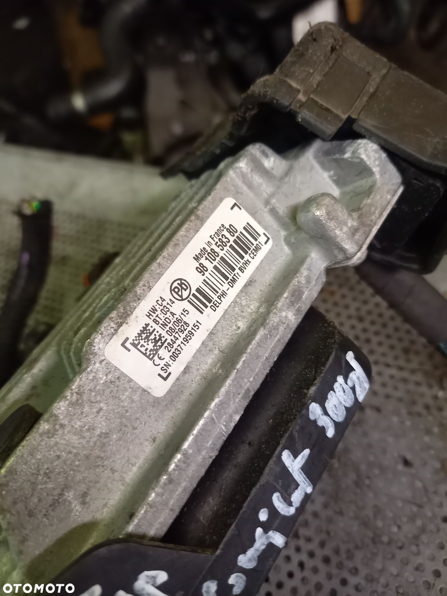 Moduł przekaźnik sterownik system start stop peugeot 308 T9 1.6 hdi - 5