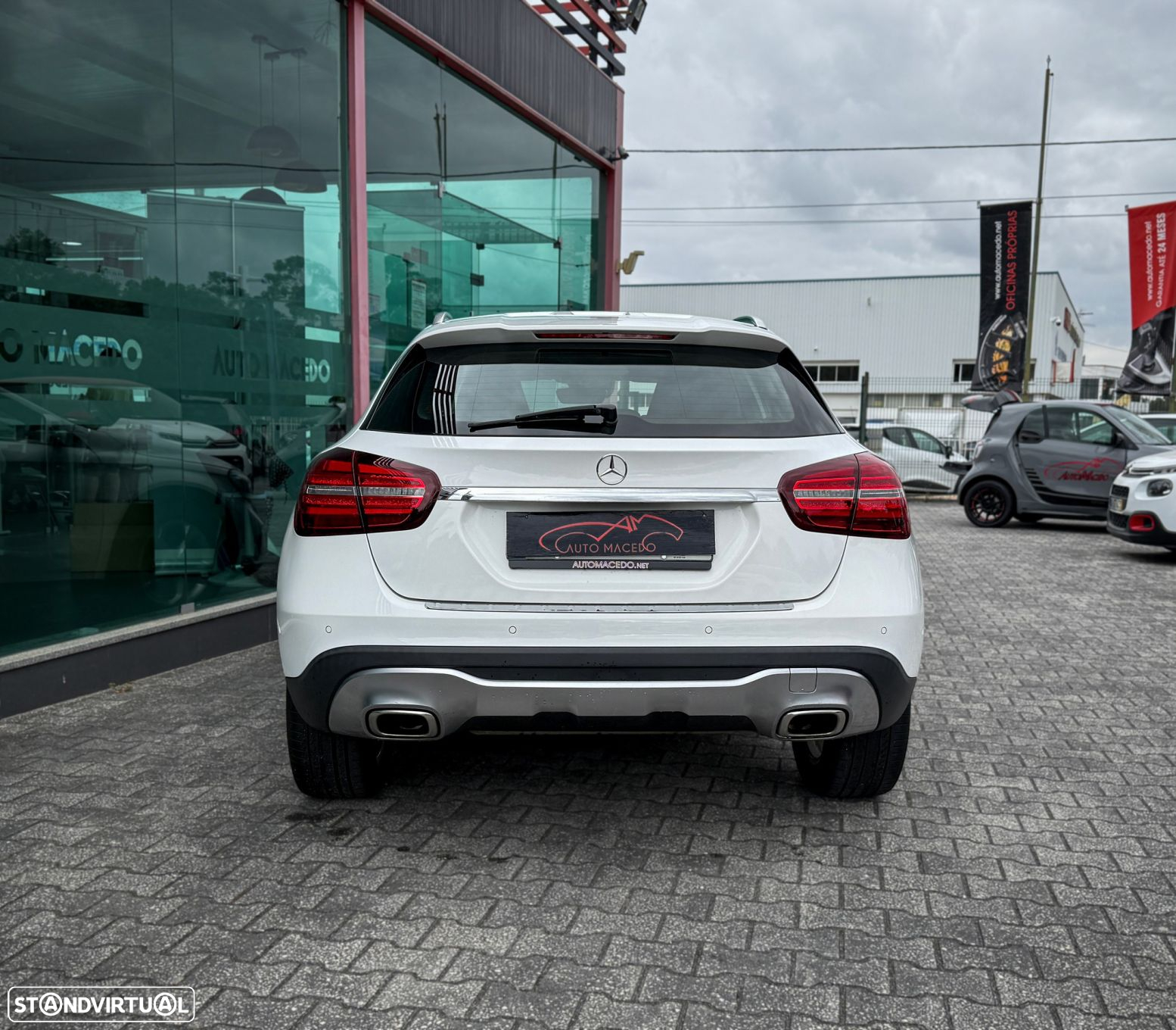 Mercedes-Benz GLA 180 Urban Aut. - 3