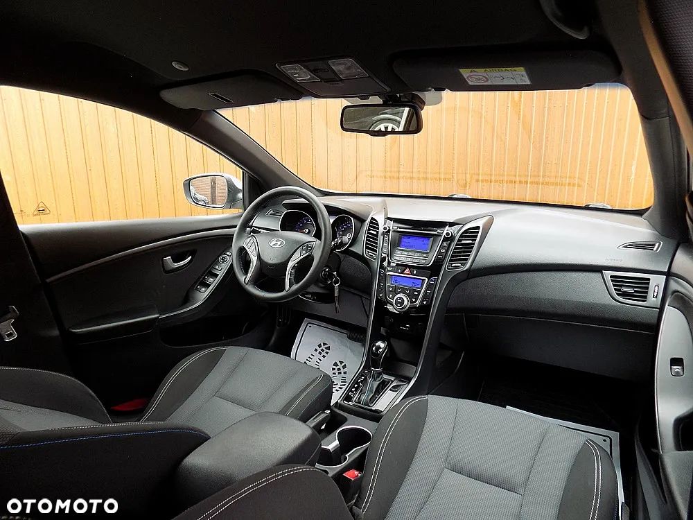 Hyundai i30 1.6 GDI BlueDrive Go DCT - 17