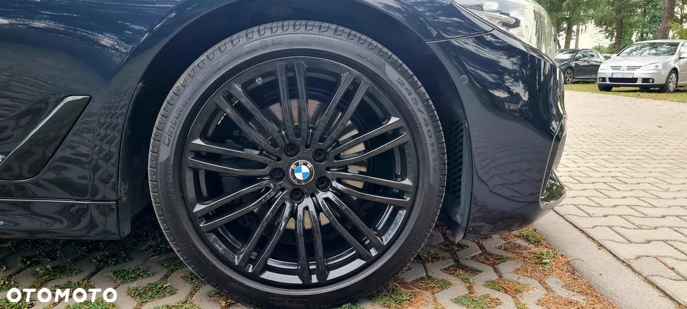 BMW Seria 5 520d xDrive M Sport sport - 14