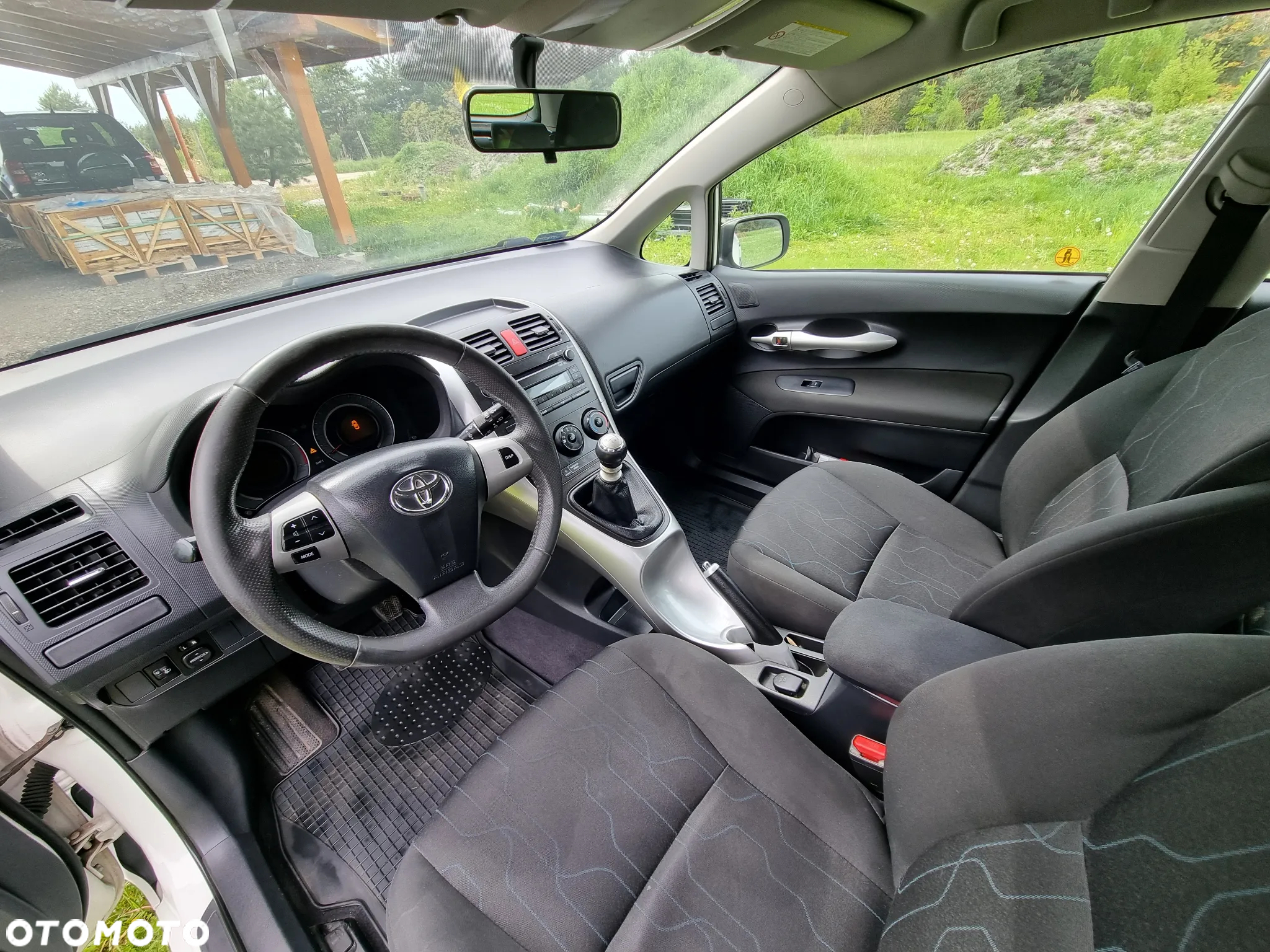 Toyota Auris 1.4 D-4D Terra EU5 - 6