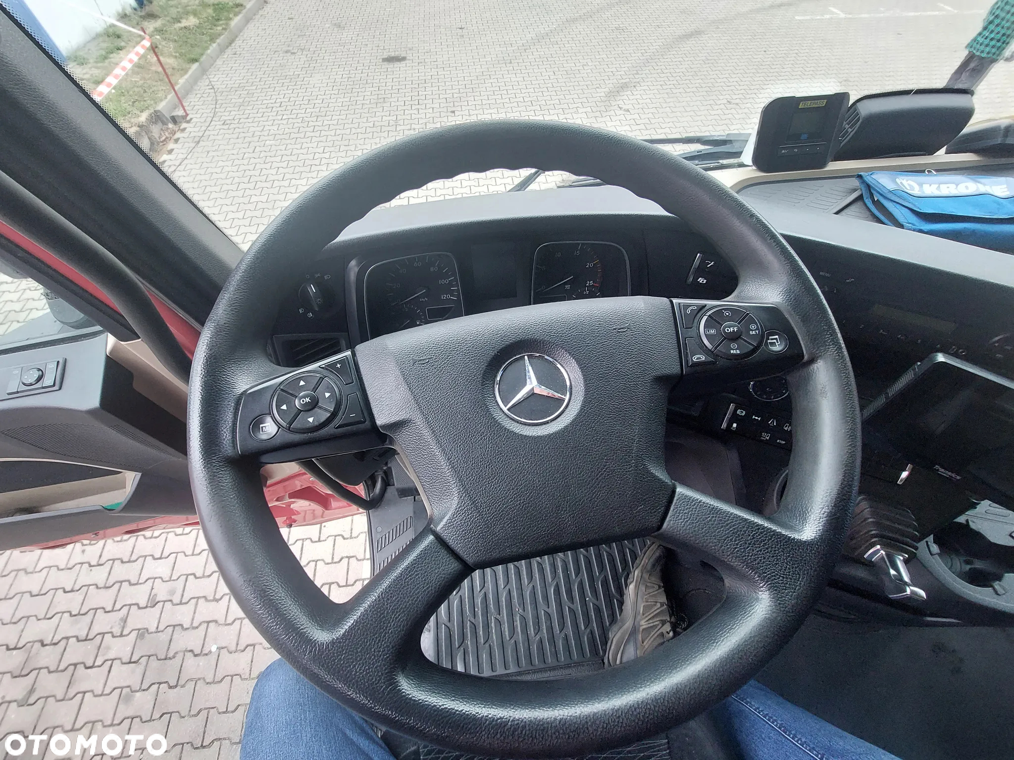 Mercedes-Benz Actros - 16