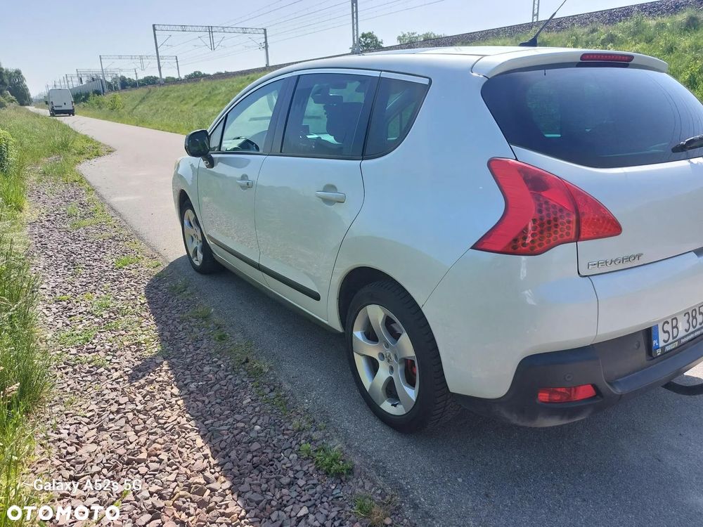 Peugeot 3008 2.0 HDi Premium - 4