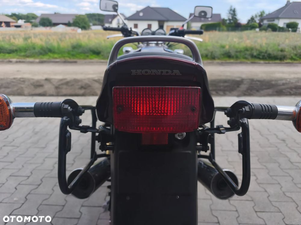Honda CB - 17