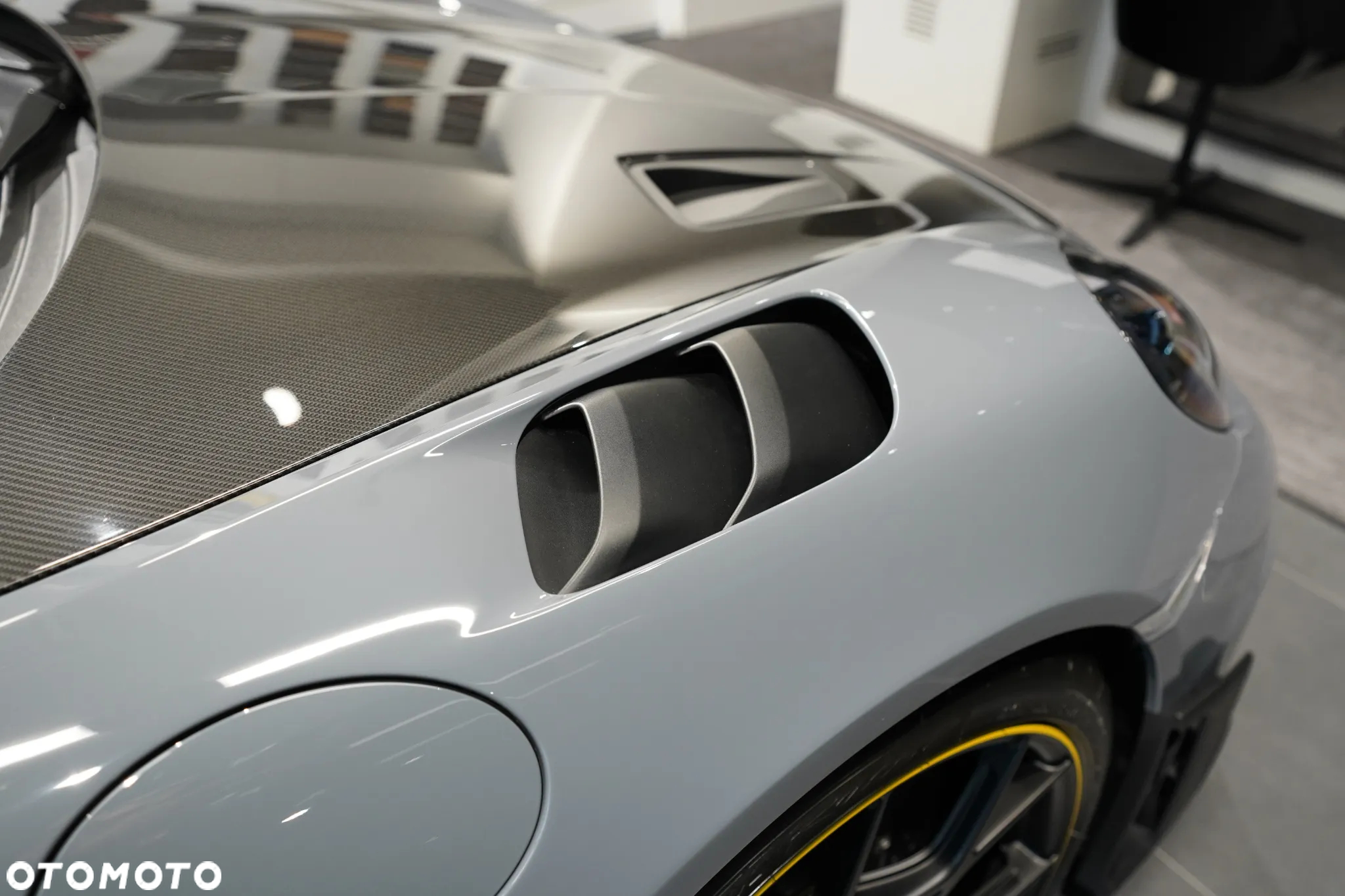 Porsche 718 Spyder - 32