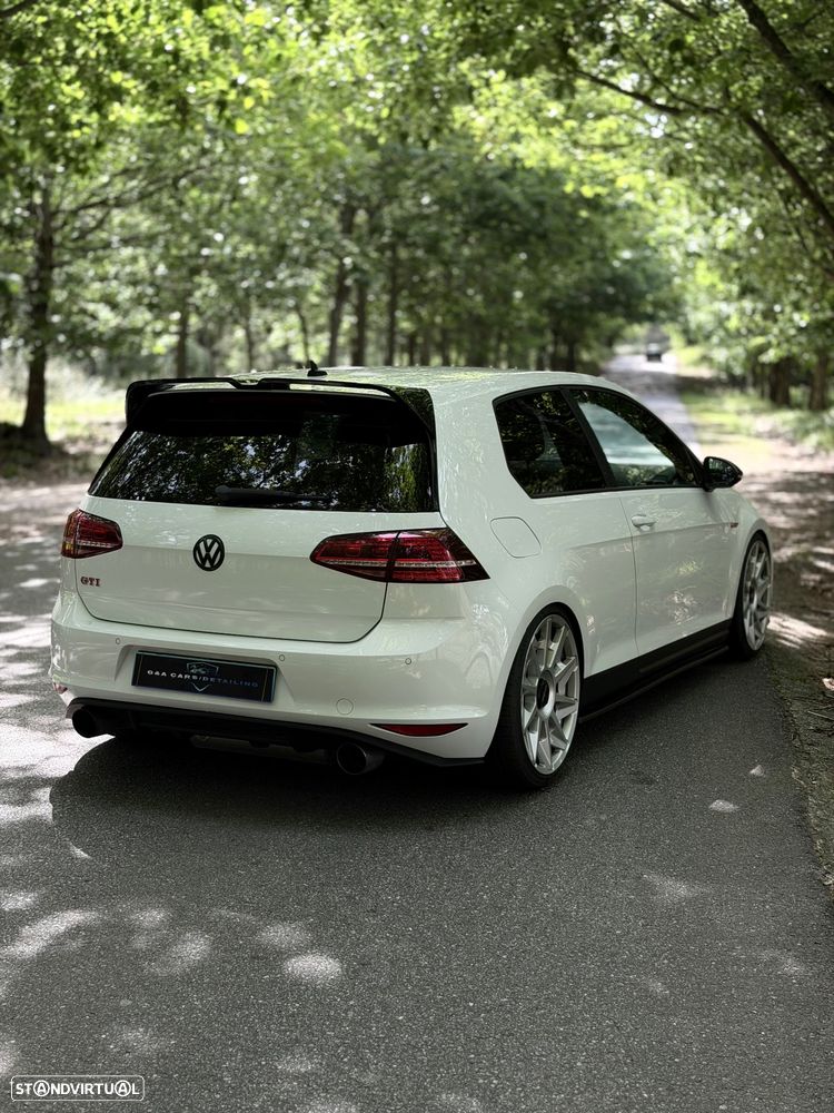 VW Golf GTI Performance BlueMotion DSG - 4