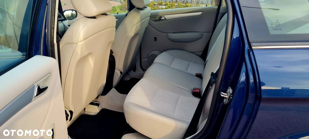 Mercedes-Benz Klasa B 170 BlueEFFICIENCY - 27