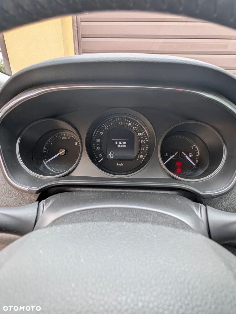 Renault Megane 1.6 SCe Zen - 9